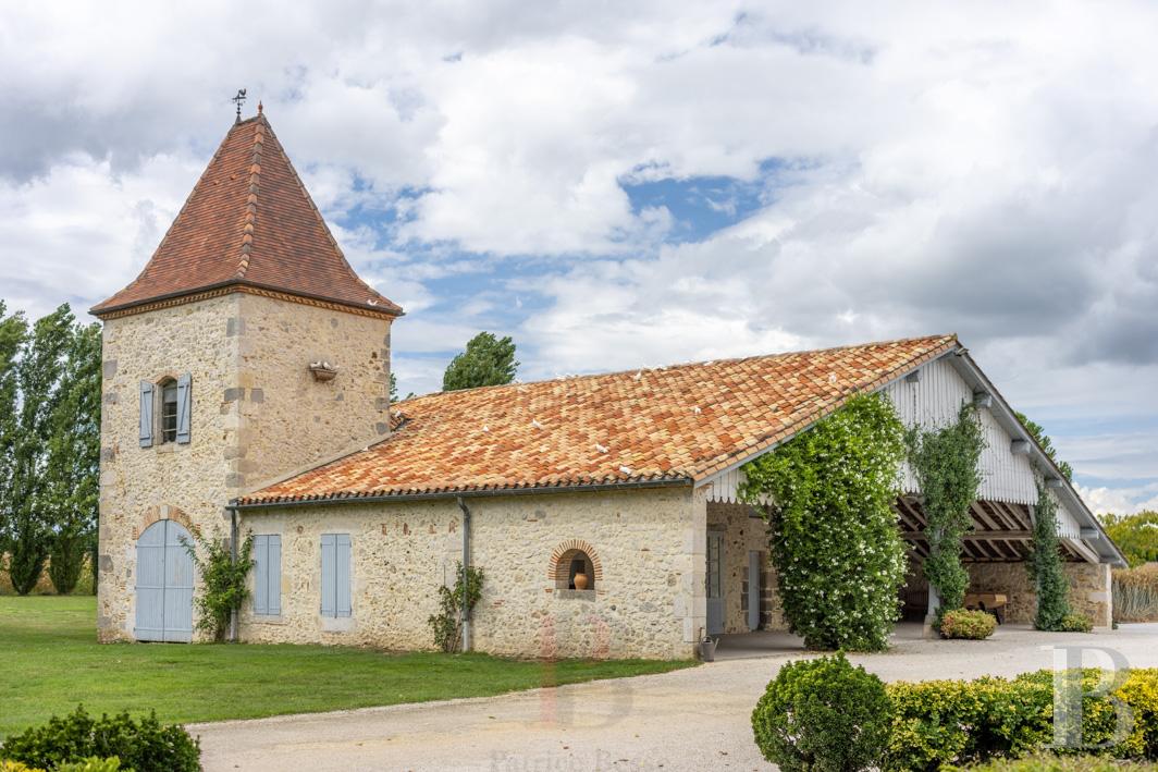 residences and character houses france aquitaine   - 4